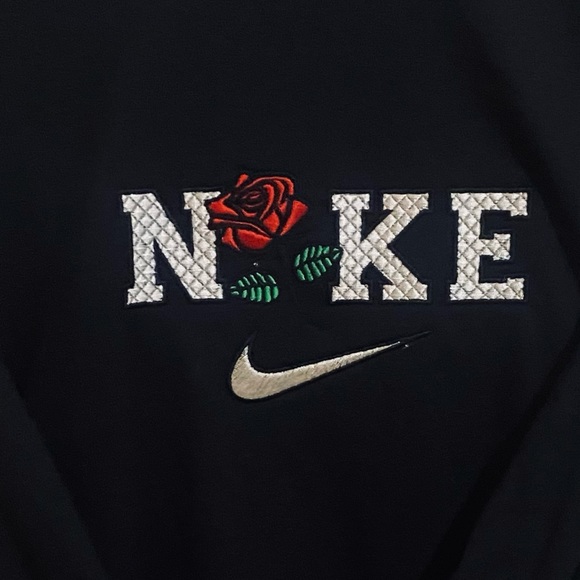 Nike Black long sleeve shirt - Picture 2 of 2